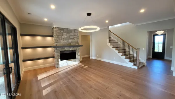 $999,900 | 5208 Aspen Avenue, Morristown, TN 37813