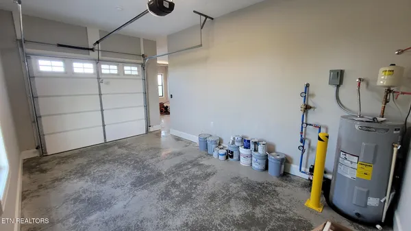 $999,900 | 5208 Aspen Avenue, Morristown, TN 37813