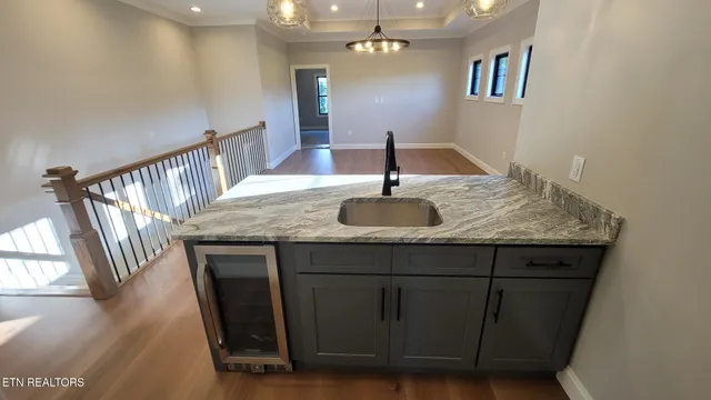 $999,900 | 5208 Aspen Avenue, Morristown, TN 37813