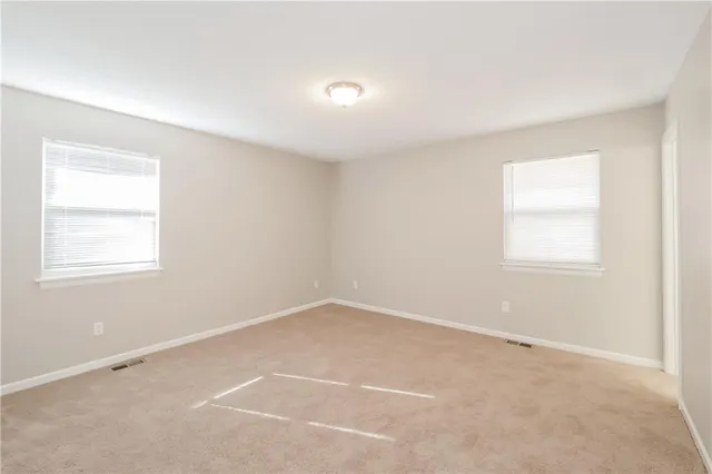 $330,000 | 408 North Washington Street, Raymore, MO 64083