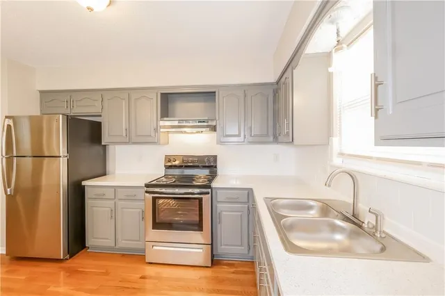 $330,000 | 408 North Washington Street, Raymore, MO 64083