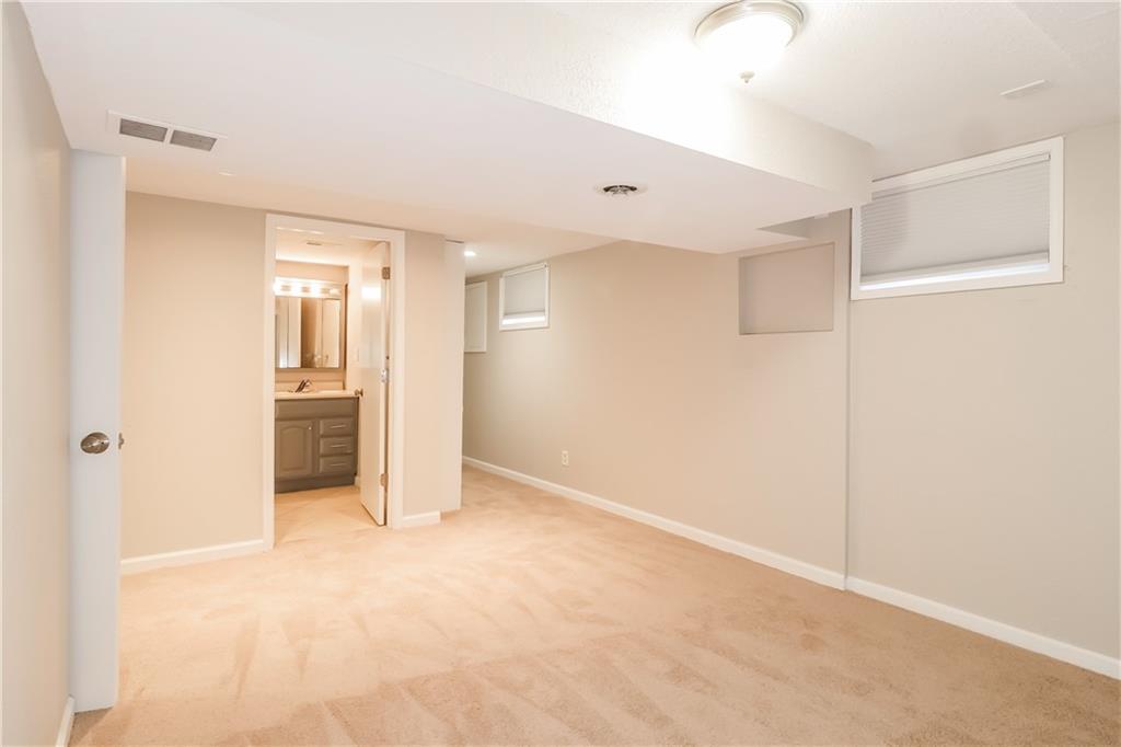 408 North Washington Street Raymore, MO 64083 - Photo 6 of 15