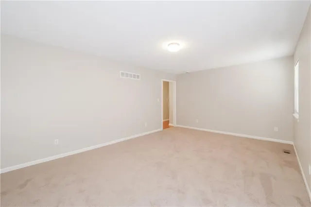 $330,000 | 408 North Washington Street, Raymore, MO 64083