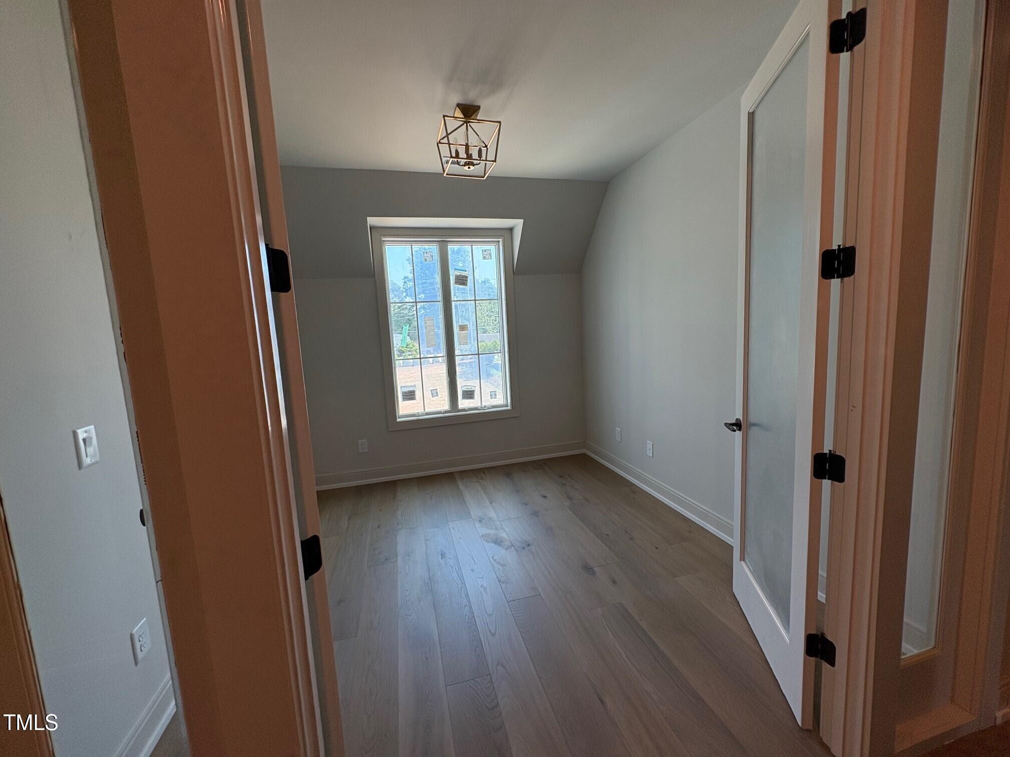 3405 Makers Circle Raleigh, NC 27612 - Photo 28 of 48 25.06.30 interior 24