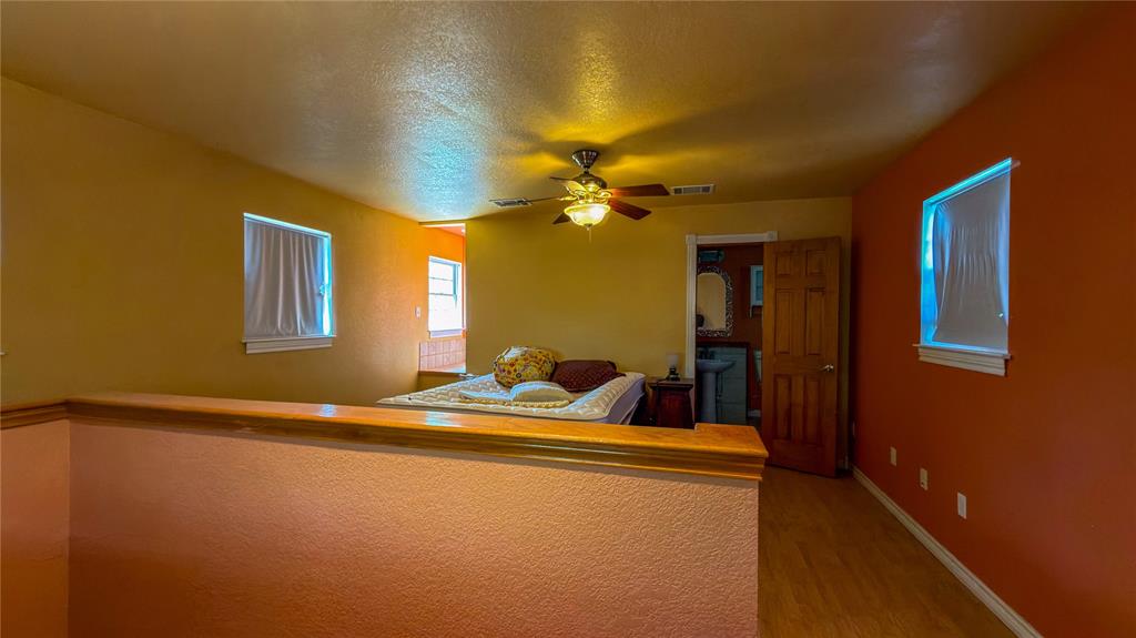 2900 Robinson Road Denton, TX 76210 - Photo 11 of 33 Primary Bedroom with Half Bath