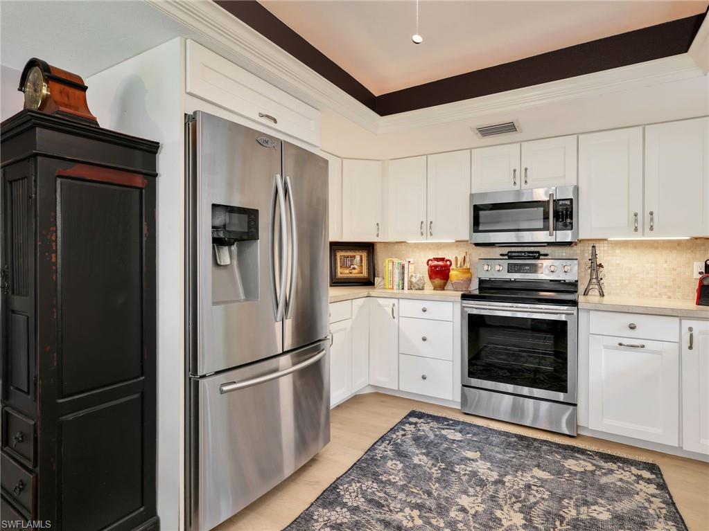 1201 Solana Road, Unit 7 Naples, FL 34103 - Photo 13 of 34