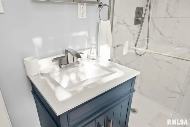 $200,000 | 1216 East Rouse Avenue, Peoria Heights, IL 61616