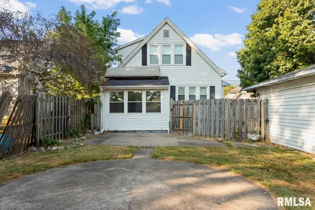 $200,000 | 1216 East Rouse Avenue, Peoria Heights, IL 61616