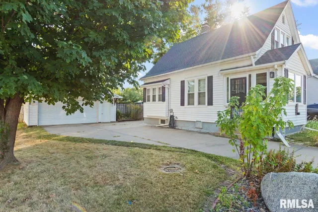 $200,000 | 1216 East Rouse Avenue, Peoria Heights, IL 61616