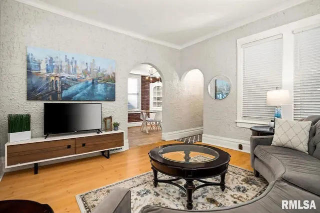 $200,000 | 1216 East Rouse Avenue, Peoria Heights, IL 61616