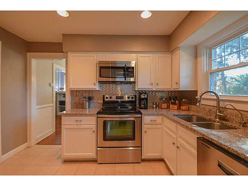 986 North Audubon Road Indianapolis, IN 46219 - Photo 11 of 24 Gallery Image 11