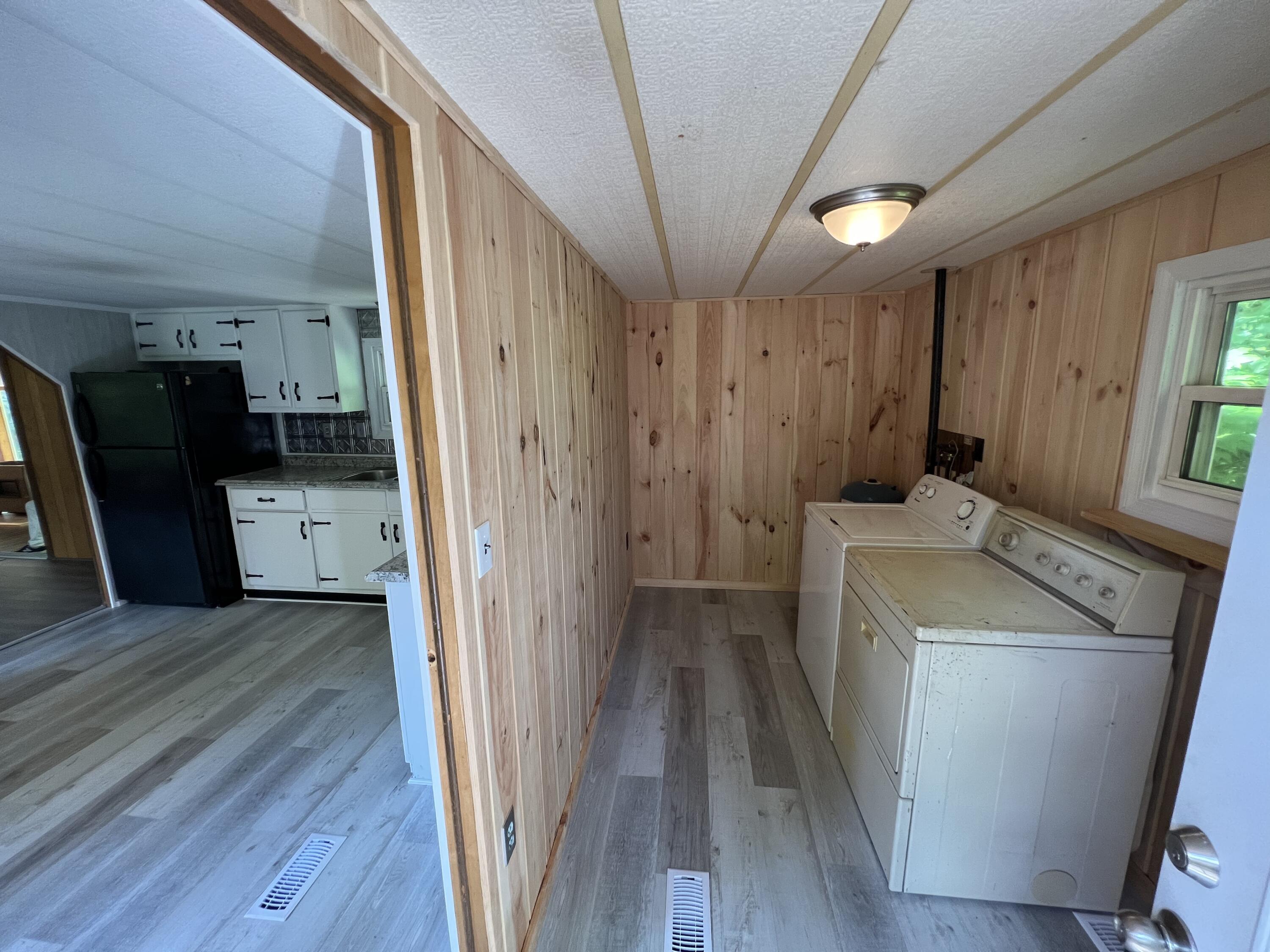 574 Lewiston Road Topsham, ME 04086 - Photo 16 of 29 E4747CDA-754B-4CDE-8BC5-9AE2442B26DC