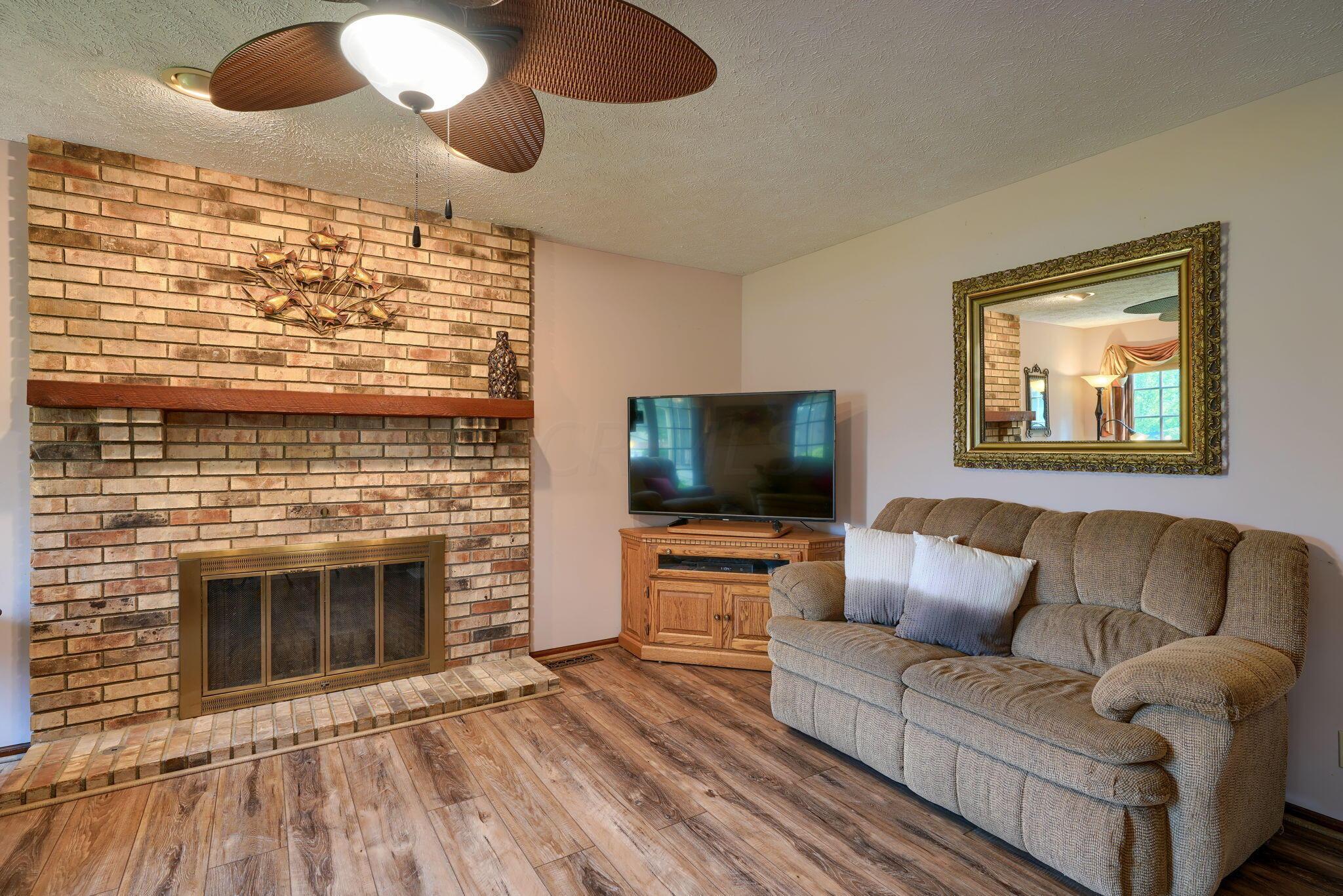 1457 Woodridge Road Marion, OH 43302 - Photo 19 of 80 Family Room