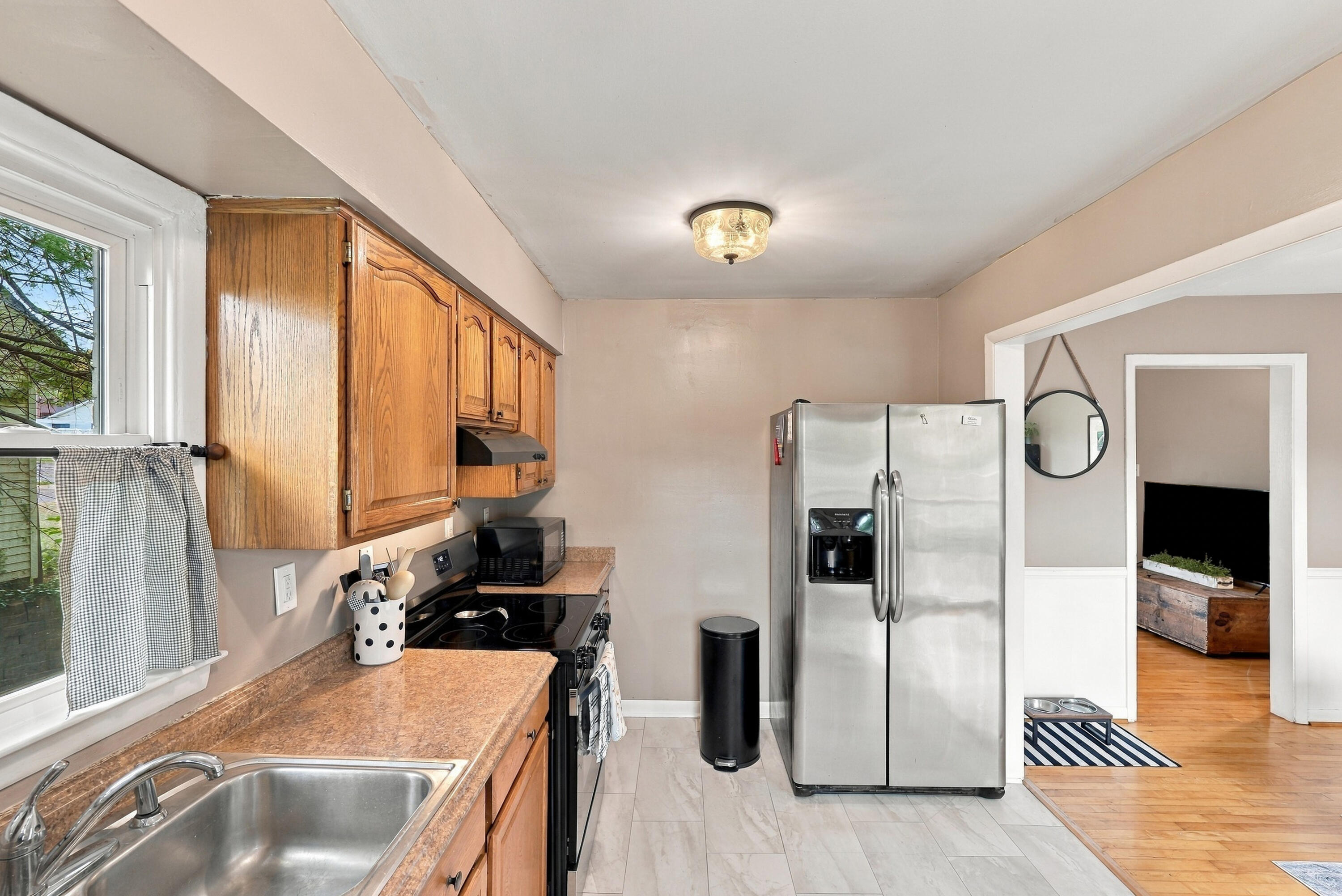 2909 Clays Mill Road Lexington, KY 40503 - Photo 14 of 46 21-print-DSC05105_with_tv