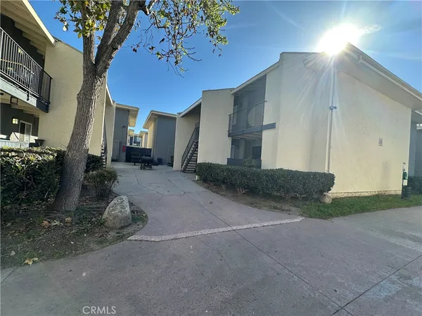 $3,300 | 12350 Del Amo Boulevard, Unit 2509, Lakewood, CA 90715