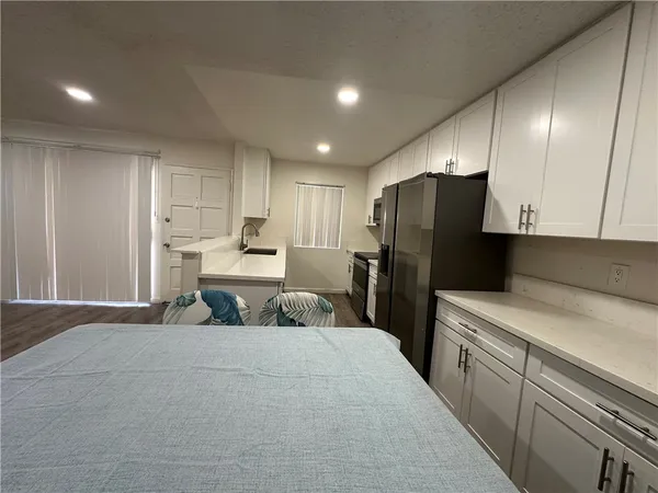 $3,300 | 12350 Del Amo Boulevard, Unit 2509, Lakewood, CA 90715