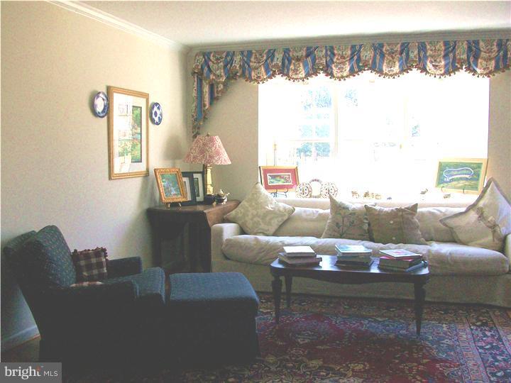 745 Paddock Path Moorestown, NJ 08057 - Photo 3 of 19 Living Room