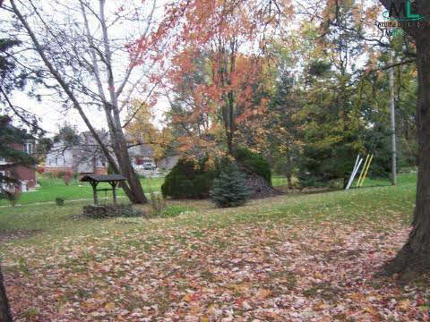 55 Windsor Road Rochester, MI 48307 - Photo 11 of 12 364394-10.JPG