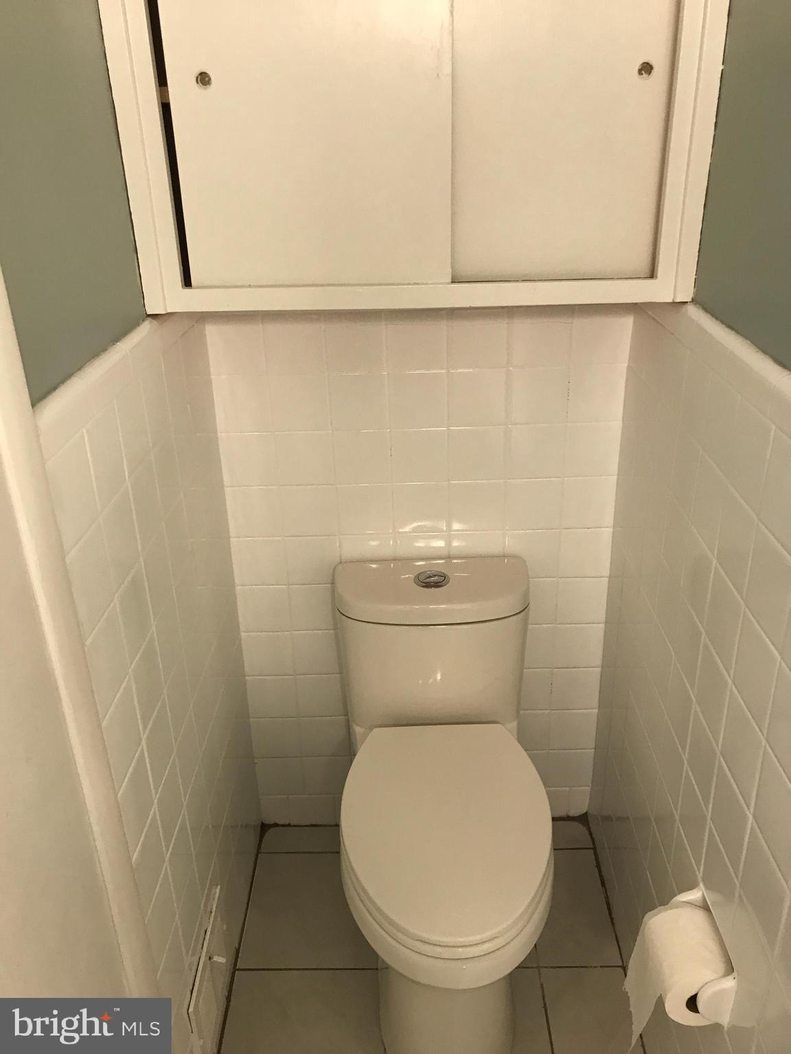 720 Yale Road Bala Cynwyd, PA 19004 - Photo 18 of 25 a bathroom with a toilet and a shower