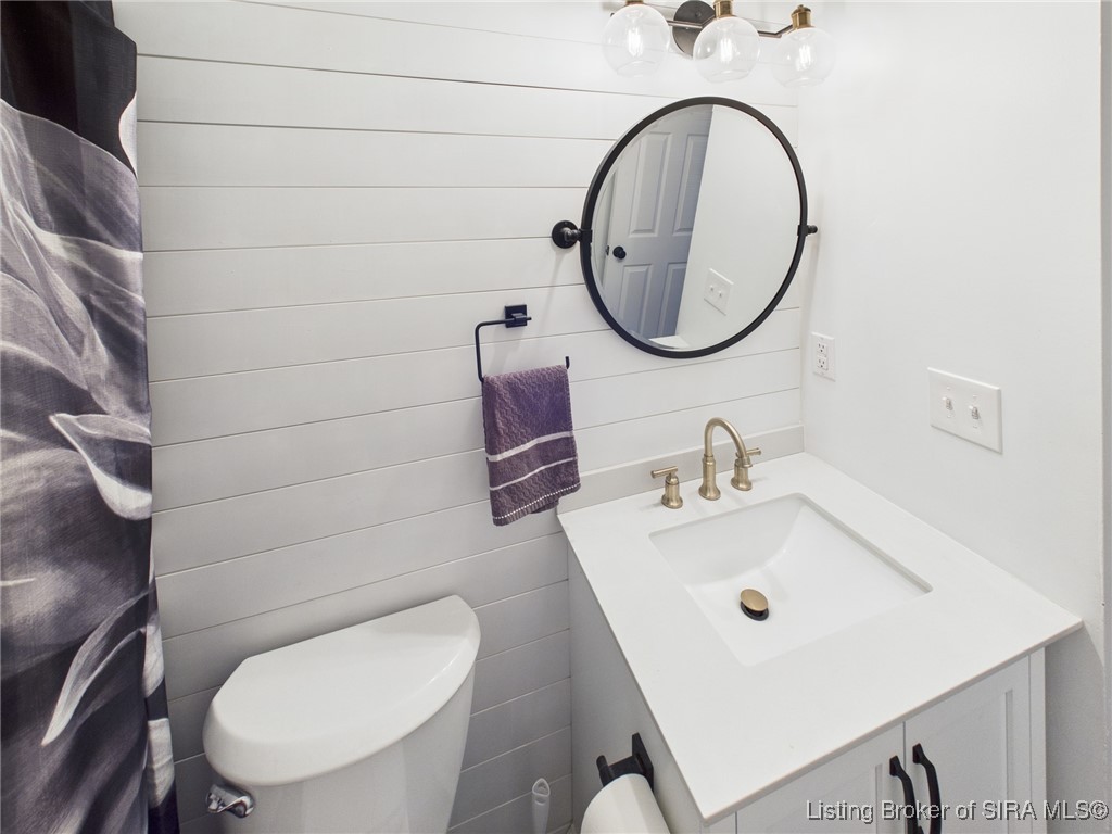 21408 Daisy Hill Road Borden, IN 47106 - Photo 20 of 34 Full Bathroom