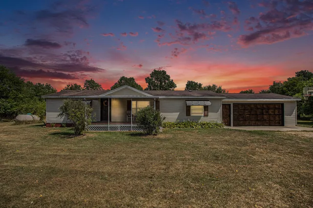 $209,900 | 19757 36th Street, Gobles, MI 49055