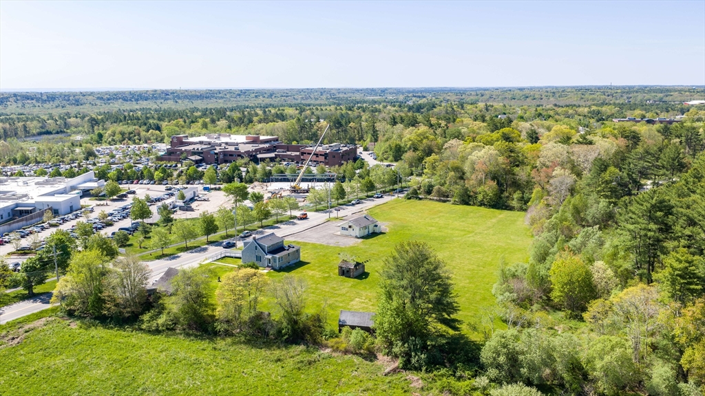 576 Faunce Corner Road Dartmouth, MA 02747 - Photo 10 of 15