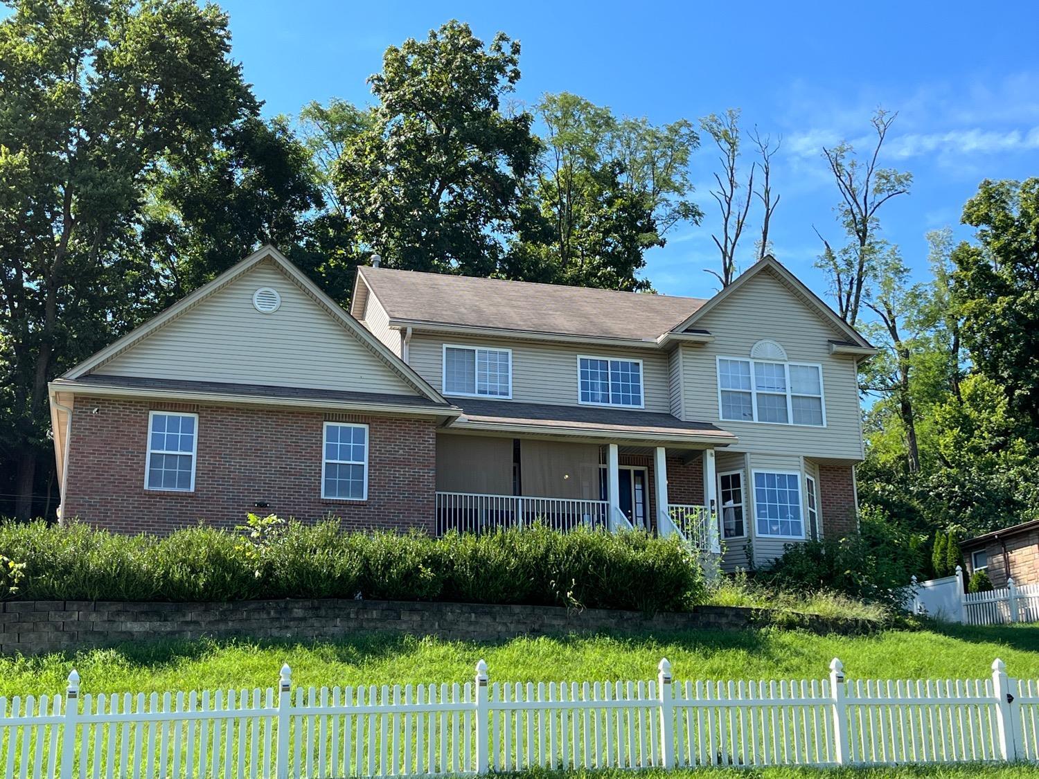 8215 Sheed Road Cincinnati, OH 45247 - Photo 1 of 20