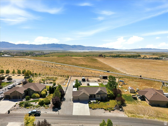 7145 Ridge Road Lake Point, UT 84074 - Photo 46 of 50