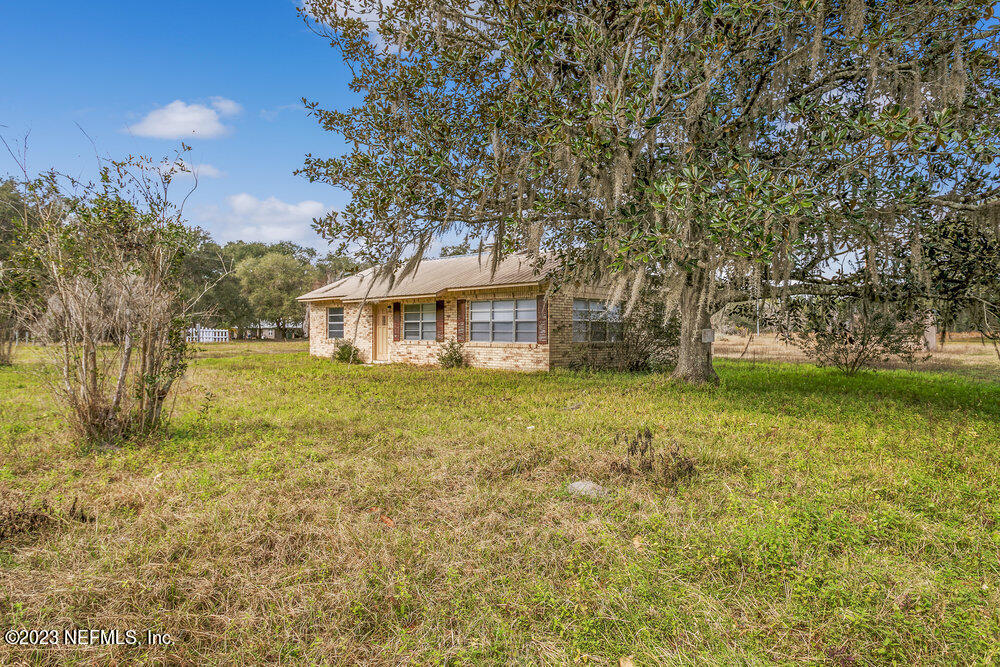 270 West River Road Palatka, FL 32177 - Photo 2 of 108 002_270_w_river_rd_1