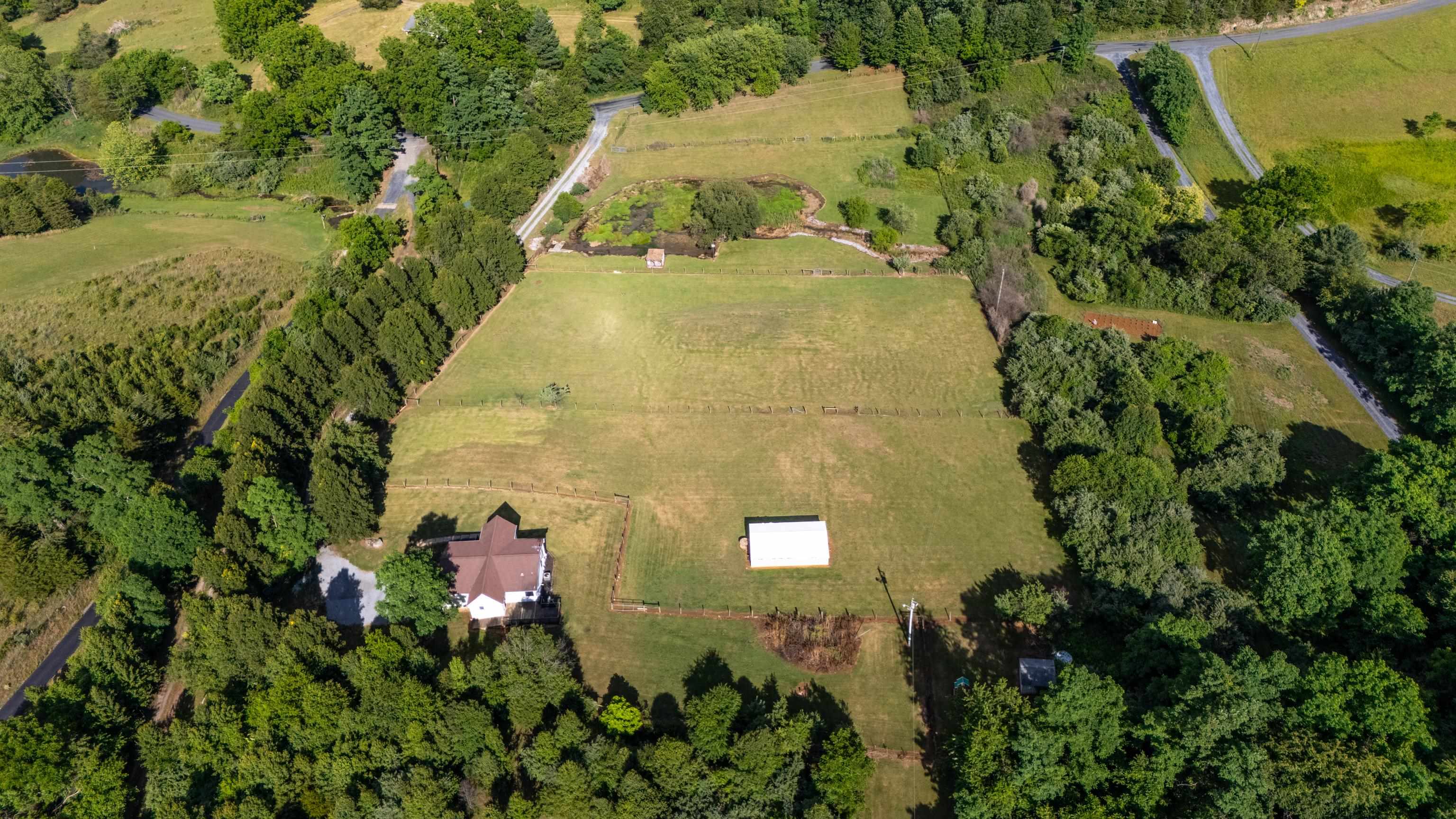 2425 Old Greenville Road Staunton, VA 24401 - Photo 16 of 67