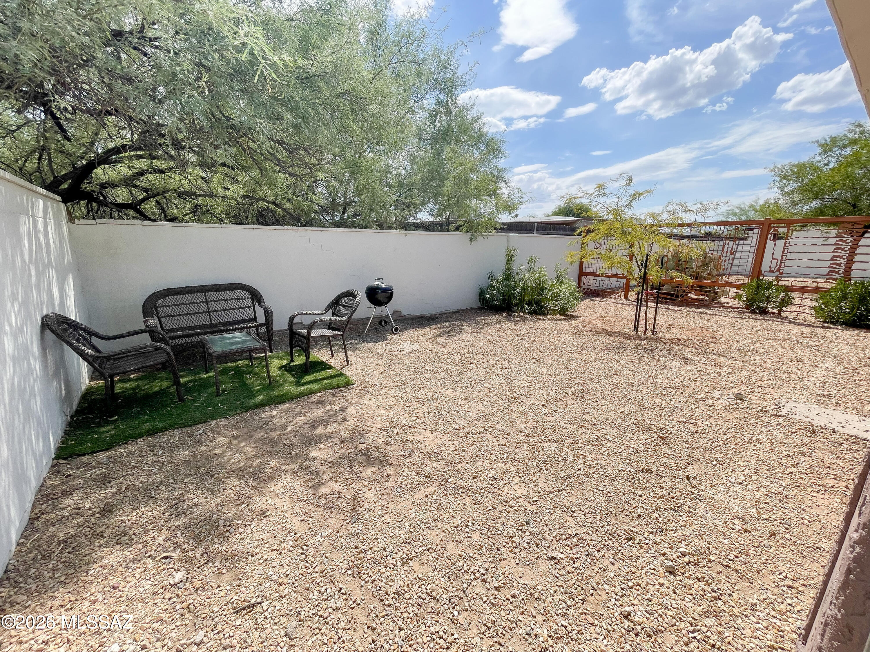 936 East Navajo Road Tucson, AZ 85719 - Photo 47 of 52 Unit 4 Private Yard