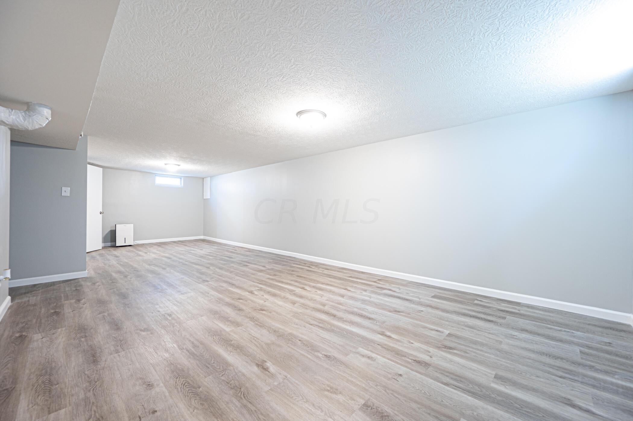 1663 Koebel Road Columbus, OH 43207 - Photo 25 of 39 1663 Koebel Rd 024
