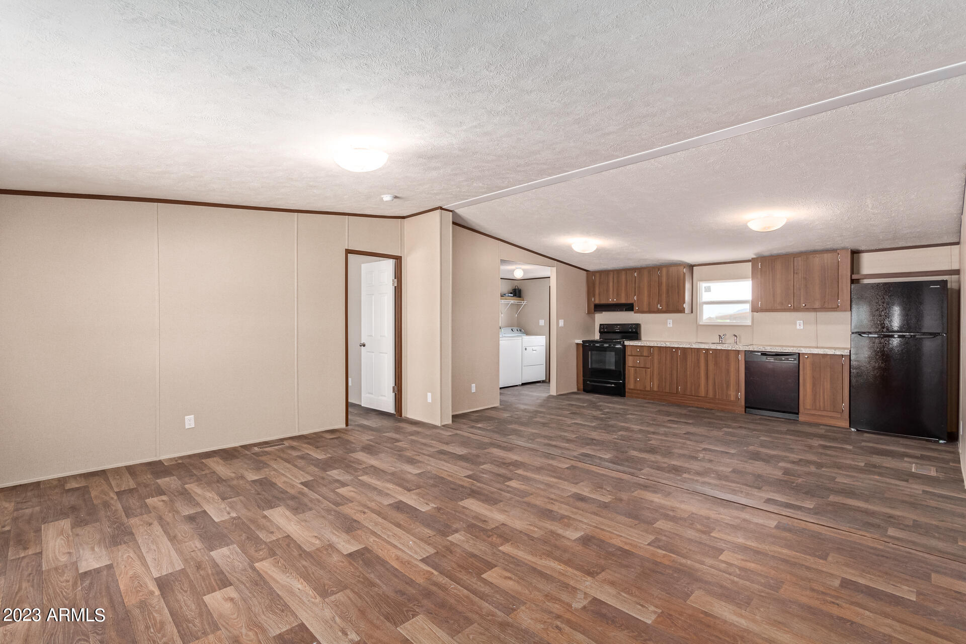 11513 Coloma Road Arizona City, AZ 85123 - Photo 8 of 28 0008-08-Coloma