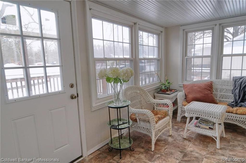 212 Brighton Lake Road Brighton, MI 48116 - Photo 29 of 34