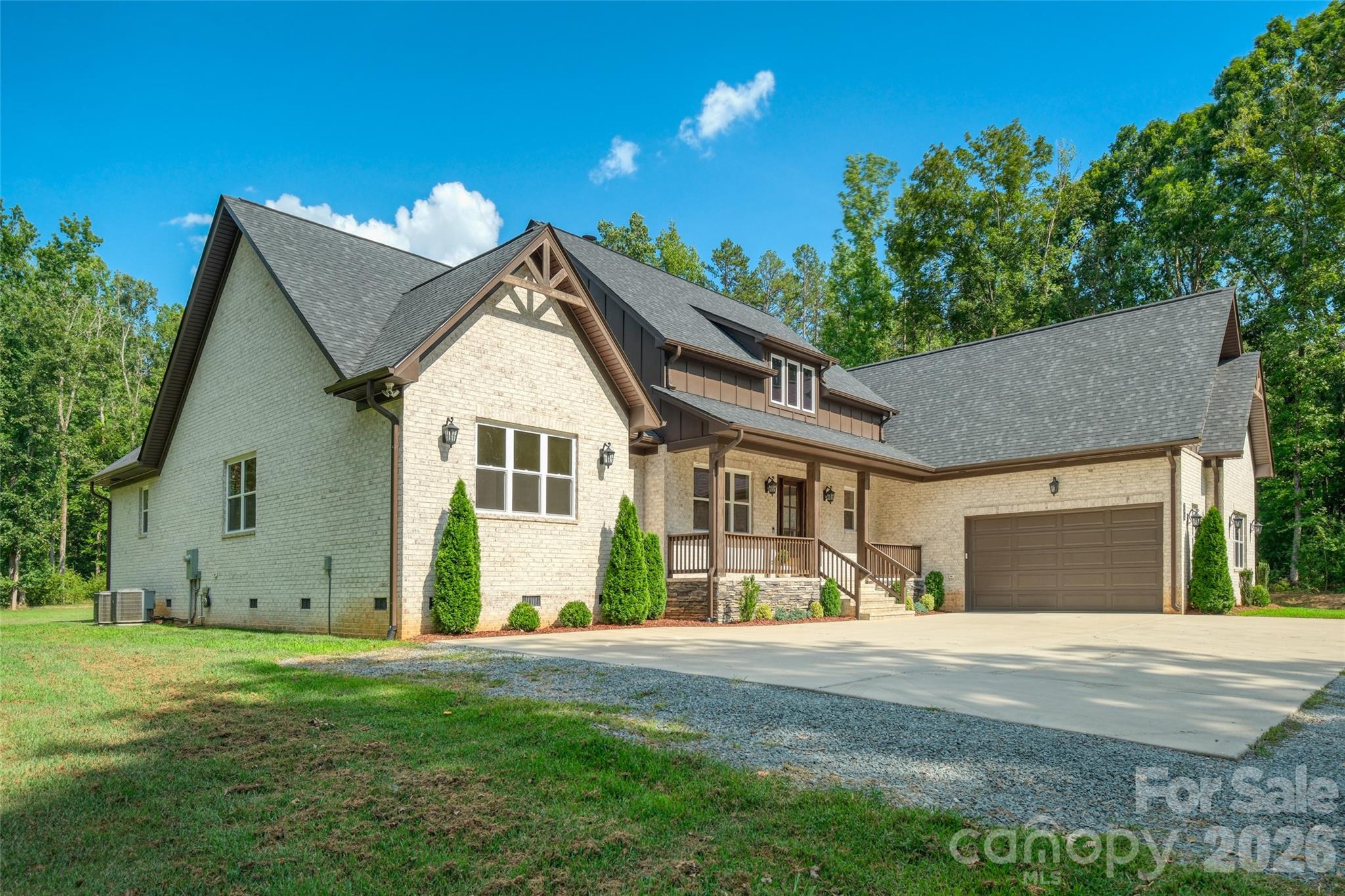 9401 Deer Run Road Waxhaw, NC 28173 - Photo 2 of 28