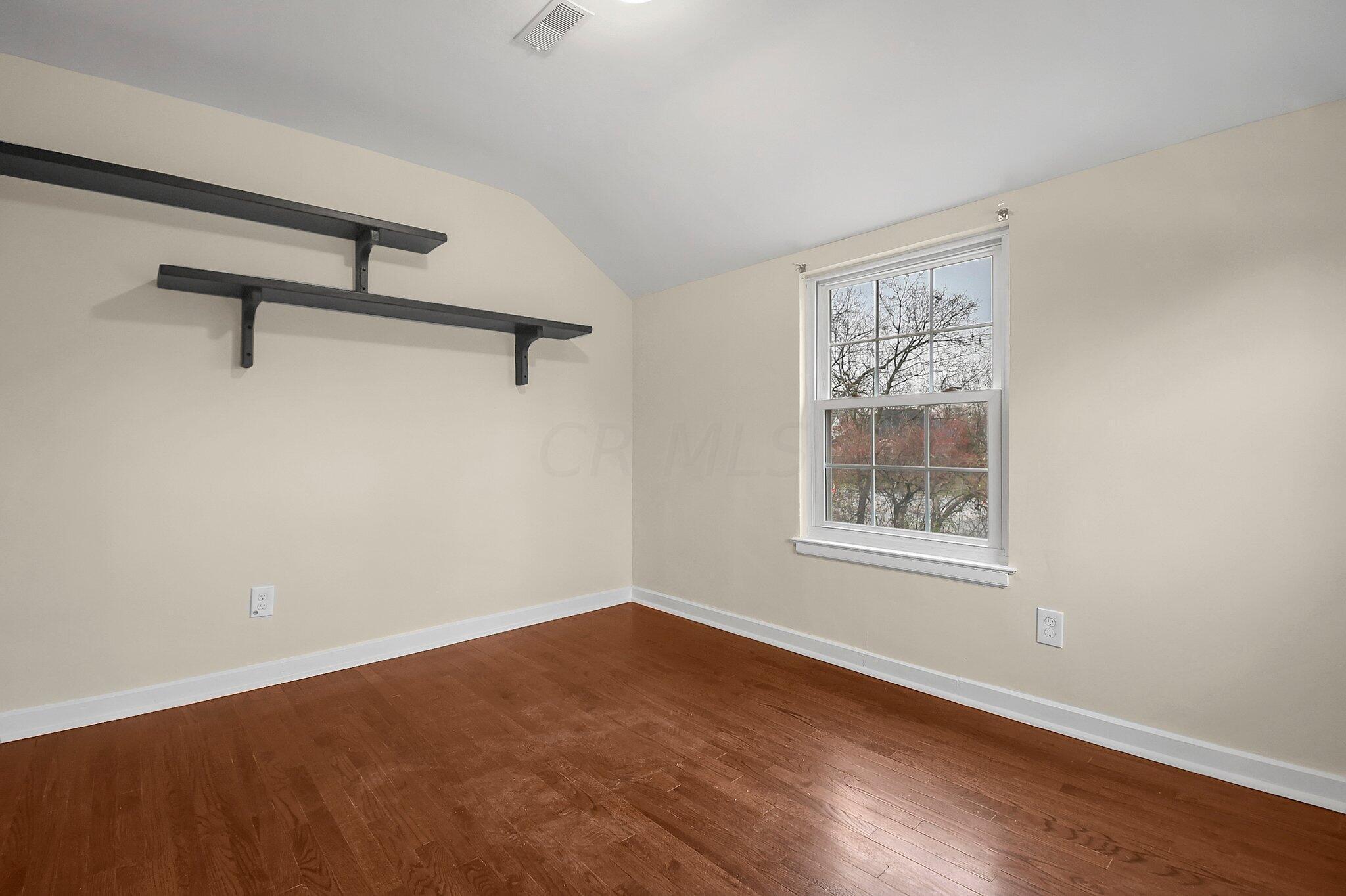 1920 Riverside Drive Columbus, OH 43221 - Photo 23 of 40 Bed 1
