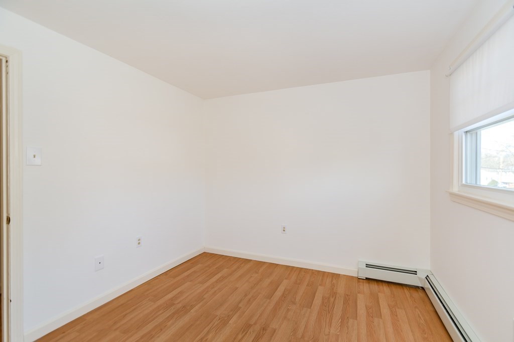 11 Derry Road Methuen, MA 01844 - Photo 18 of 40 Gallery Image 18