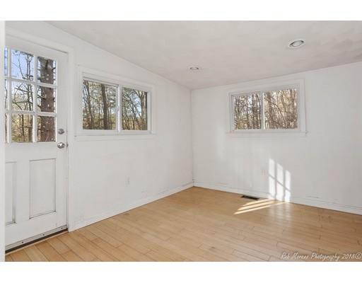 216 Haverhill Road Topsfield, MA 01983 - Photo 26 of 28 a view of an empty room with a window