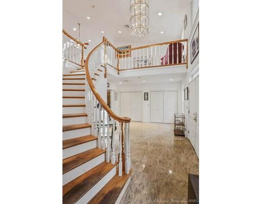 216 Haverhill Road Topsfield, MA 01983 - Photo 5 of 28 a view of entryway and hall