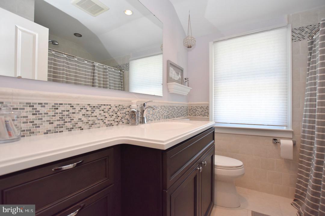 809 Hilltop Road Cinnaminson, NJ 08077 - Photo 13 of 17 Gallery Image 13