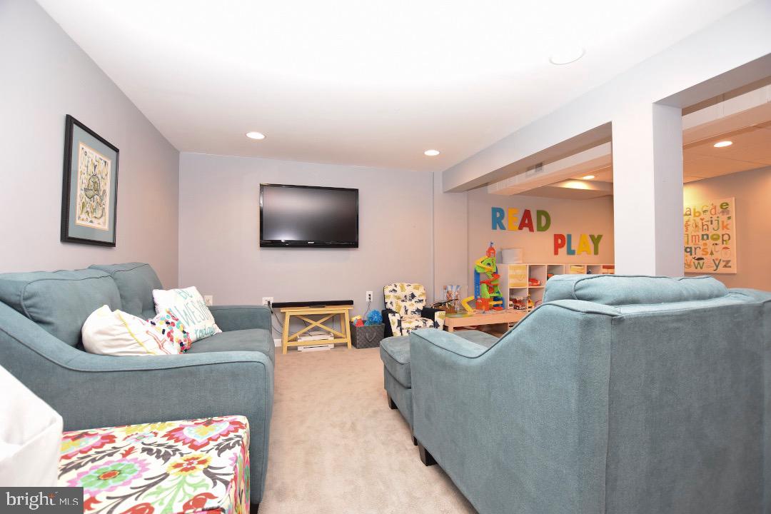 809 Hilltop Road Cinnaminson, NJ 08077 - Photo 14 of 17 Gallery Image 14