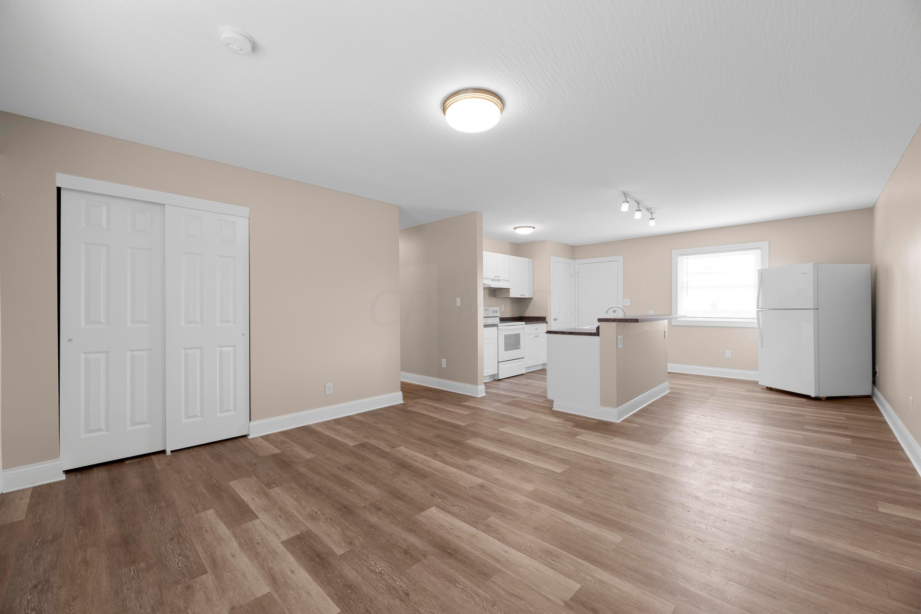 1878 Woodette Road Columbus, OH 43232 - Photo 6 of 37 6
