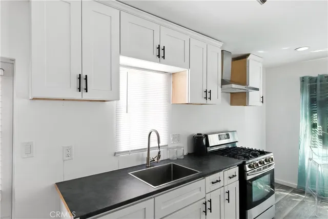 $165,000 | 1900 Artesia Boulevard, Unit 4, Torrance, CA 90504