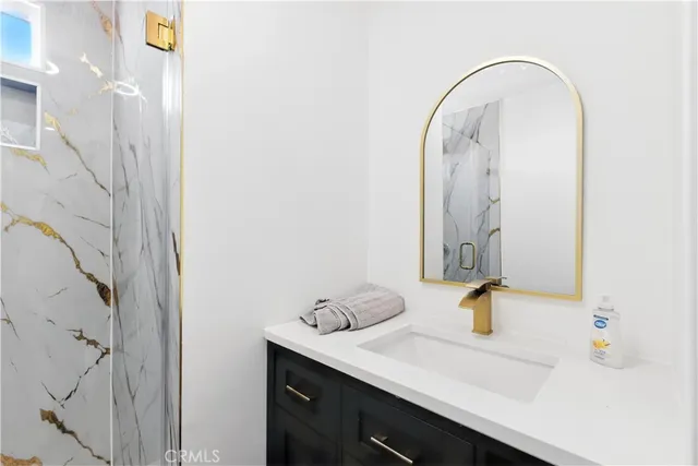 $165,000 | 1900 Artesia Boulevard, Unit 4, Torrance, CA 90504