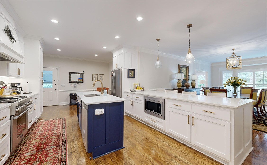 158 Merion St. Simons Island, GA 31522 - Photo 8 of 44