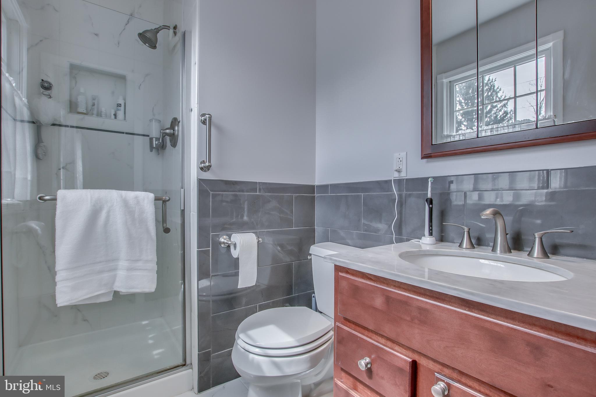 4200 Davisville Road Hatboro, PA 19040 - Photo 24 of 34 Master Bathroom