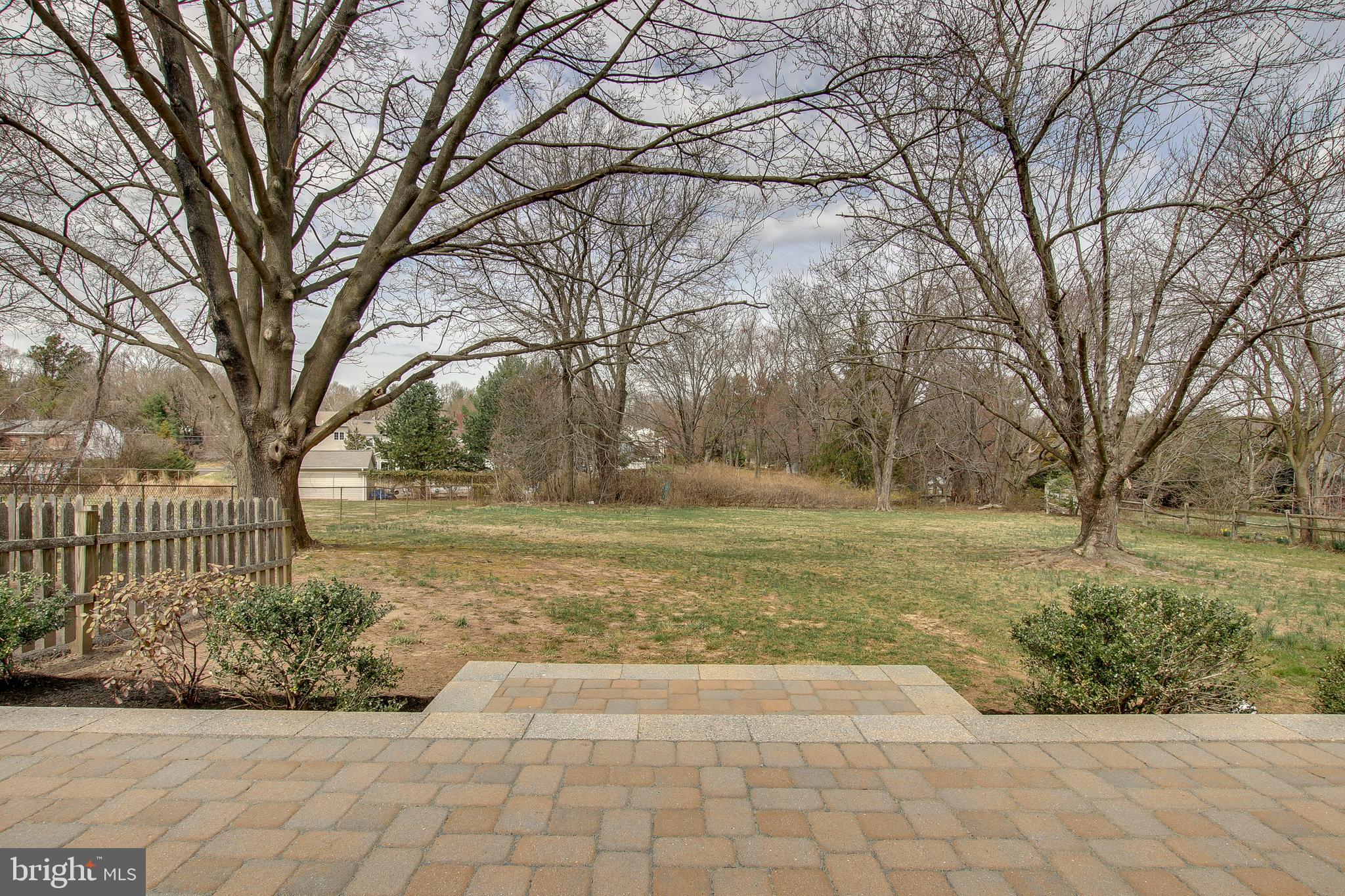 4200 Davisville Road Hatboro, PA 19040 - Photo 32 of 34 Patio