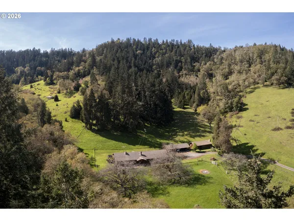 $1,199,900 | 1349 Willis Creek Road, Winston, OR 97496