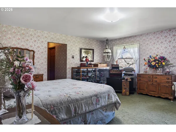 $1,199,900 | 1349 Willis Creek Road, Winston, OR 97496