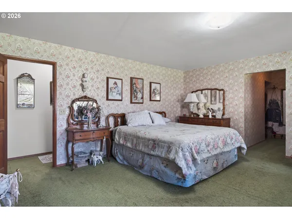 $1,199,900 | 1349 Willis Creek Road, Winston, OR 97496